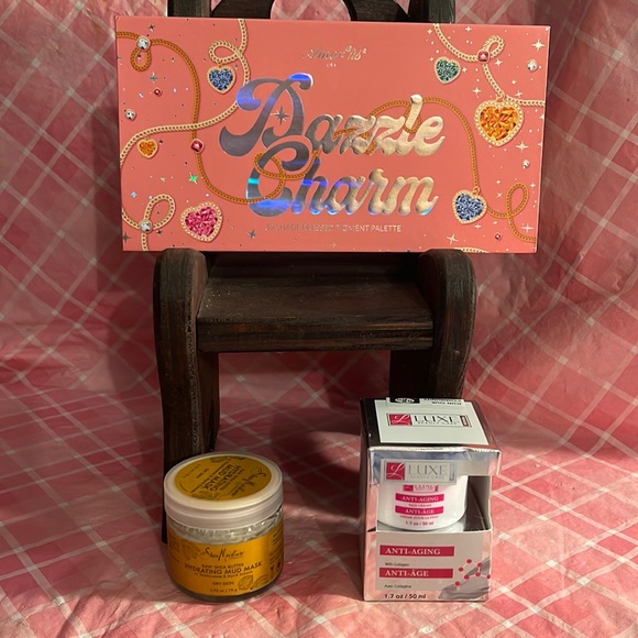 🎈SALE🎈🎀#28.MAKEUP BUNDLE🎀 - Picture 1 of 8